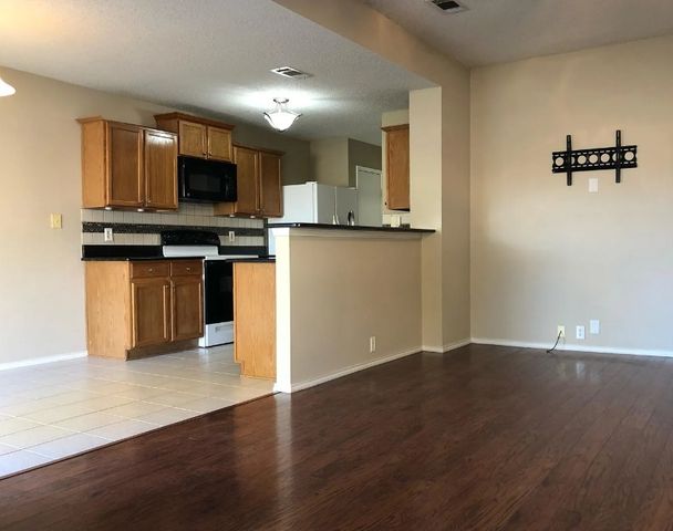 204 Lochwood Drive, Wylie, TX 75098