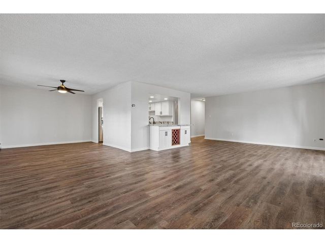 14300 E Marina Dr 102, Aurora, CO 80014