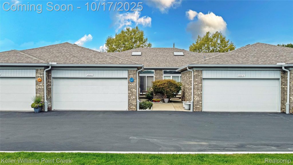 48619 Sugarbush Court, Utica, MI 48315