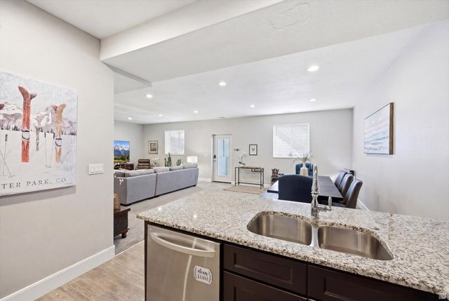1839 S 3335 W, West Haven, UT 84401