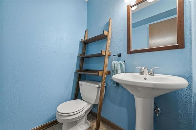 10439 Indiana Avenue, Kansas City, MO 64137