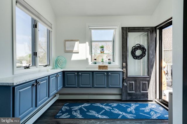 40 MIRROR LAKE RD, Tuckerton, NJ 08087