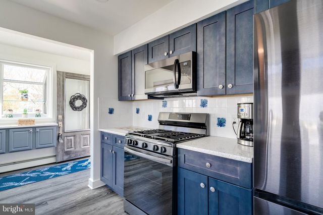 40 MIRROR LAKE RD, Tuckerton, NJ 08087