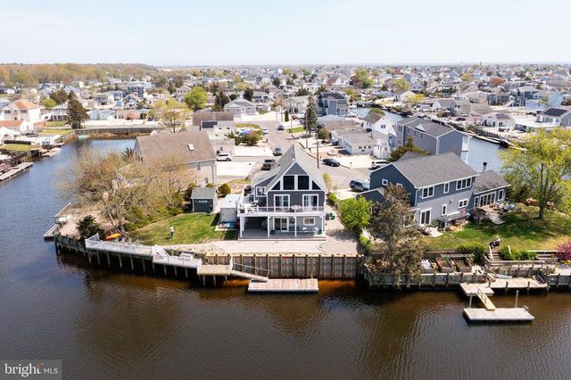 40 MIRROR LAKE RD, Tuckerton, NJ 08087