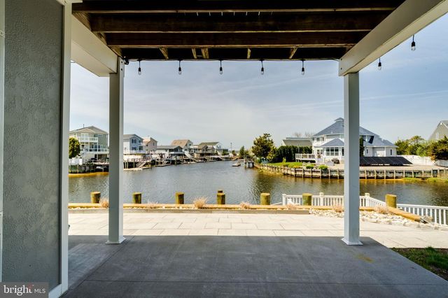 40 MIRROR LAKE RD, Tuckerton, NJ 08087