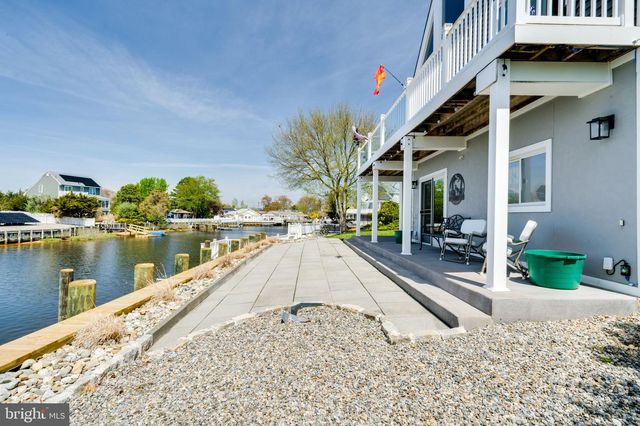 40 MIRROR LAKE RD, Tuckerton, NJ 08087