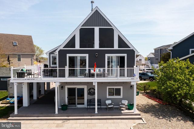 40 MIRROR LAKE RD, Tuckerton, NJ 08087