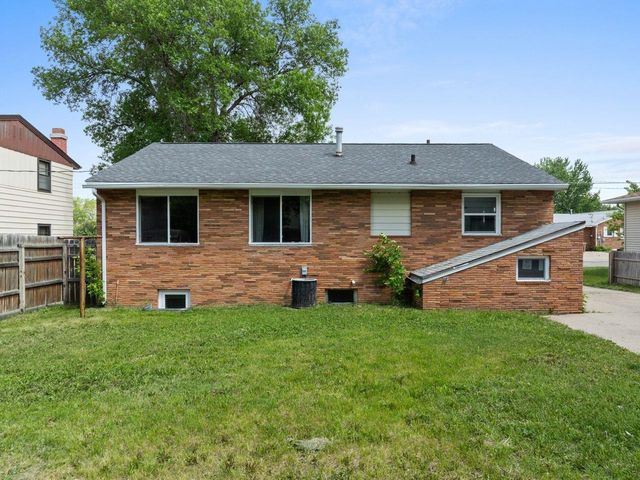 1536 5th Street SW, Minot, ND 58701
