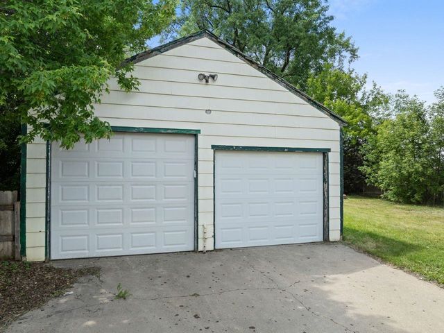 1536 5th Street SW, Minot, ND 58701