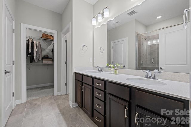 14830 Batteliere Drive, Charlotte, NC 28278