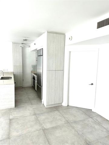 55 SE 6th St 3902, Miami, FL 33131