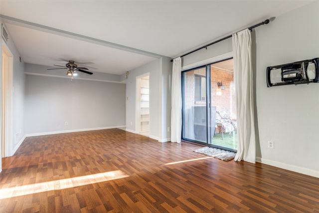 2803 Rio Branco Street 101J, Farmers Branch, TX 75234