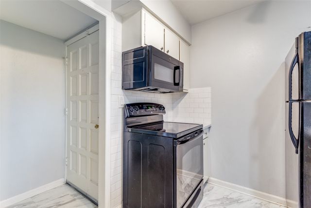 2803 Rio Branco Street 101J, Farmers Branch, TX 75234