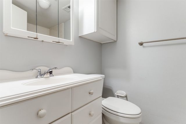 2803 Rio Branco Street 101J, Farmers Branch, TX 75234