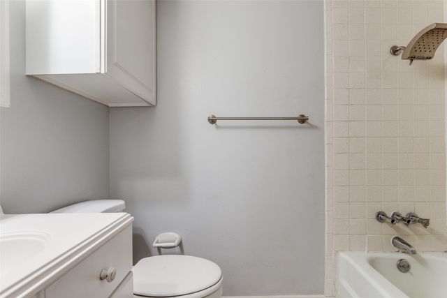 2803 Rio Branco Street 101J, Farmers Branch, TX 75234