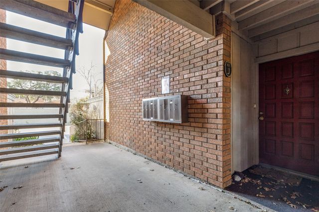 2803 Rio Branco Street 101J, Farmers Branch, TX 75234
