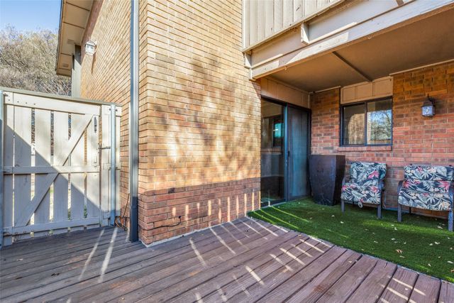 2803 Rio Branco Street 101J, Farmers Branch, TX 75234
