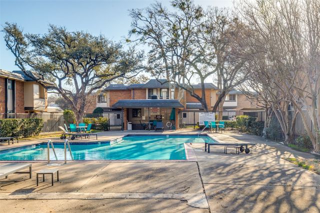 2803 Rio Branco Street 101J, Farmers Branch, TX 75234