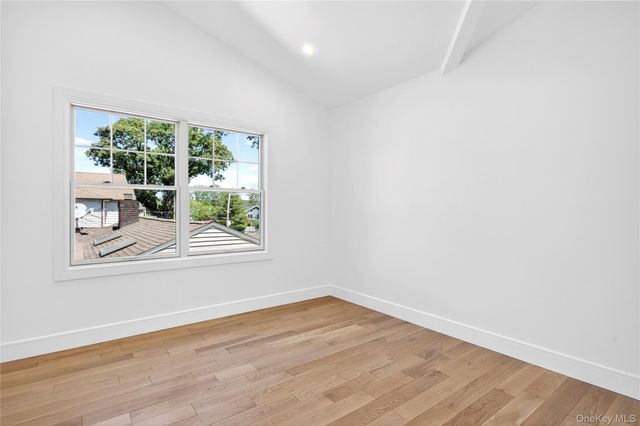 37 Corchaug Avenue B, Port Washington, NY 11050