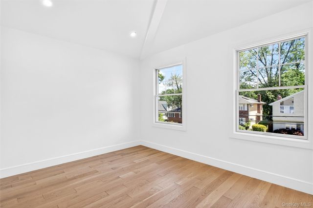 37 Corchaug Avenue B, Port Washington, NY 11050