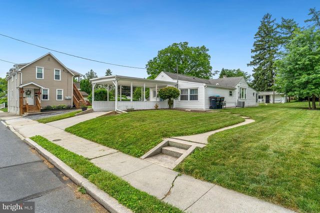 419 S HARRISON ST, Palmyra, PA 17078