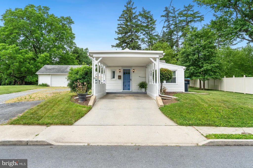419 S HARRISON ST, Palmyra, PA 17078