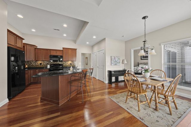 7055 Falls View Circle, Delaware, OH 43015