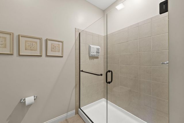 7055 Falls View Circle, Delaware, OH 43015