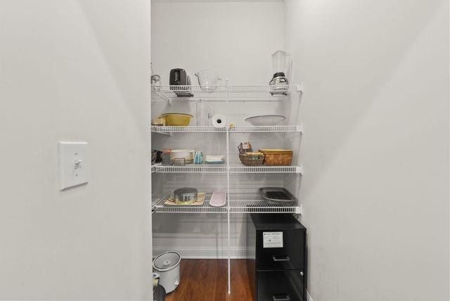 7055 Falls View Circle, Delaware, OH 43015