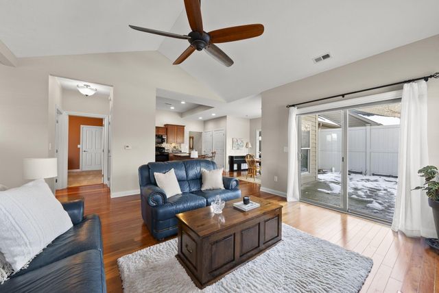 7055 Falls View Circle, Delaware, OH 43015