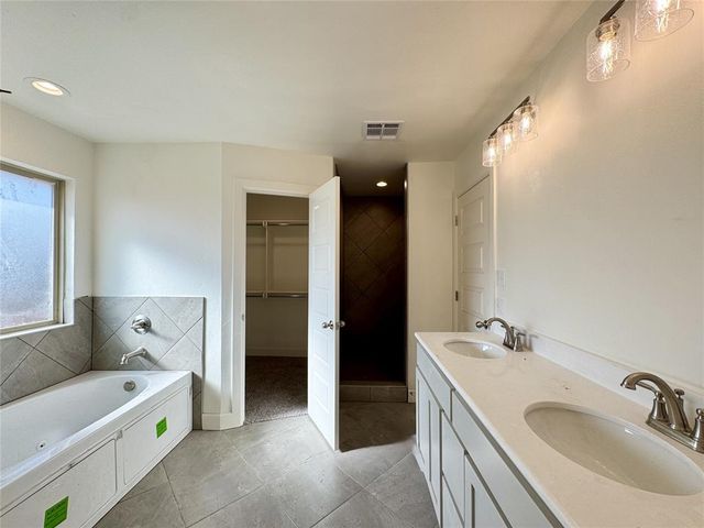 9328 NW 143rd Street, Yukon, OK 73099