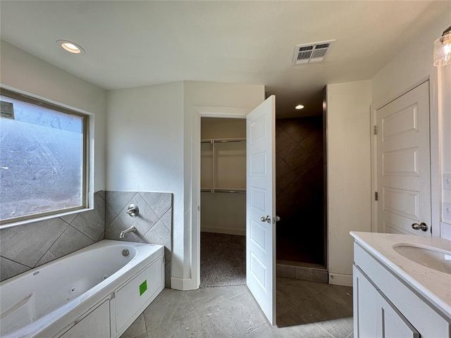 9328 NW 143rd Street, Yukon, OK 73099