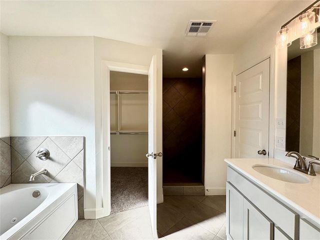 9328 NW 143rd Street, Yukon, OK 73099