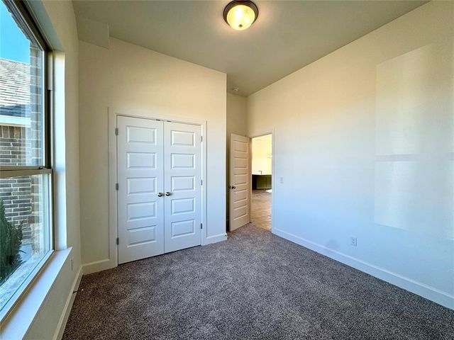 9328 NW 143rd Street, Yukon, OK 73099