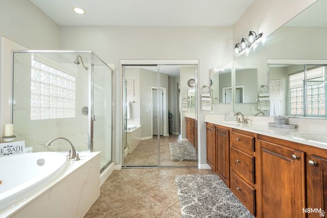 1289 N OVERLAND CIR, Washington, UT 84780