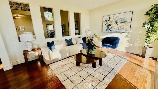 19900 Mariposa Creek Way Way, Porter Ranch, CA 91326