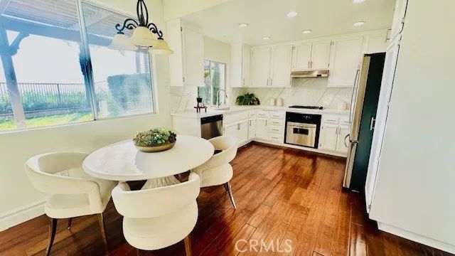 19900 Mariposa Creek Way Way, Porter Ranch, CA 91326