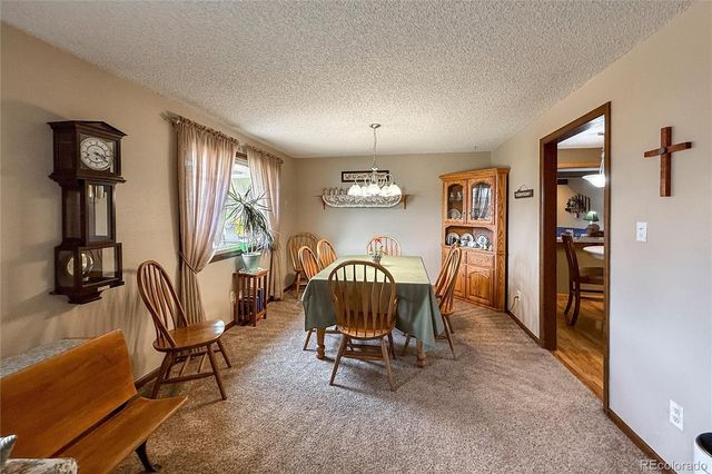2806 Lake Park Way, Longmont, CO 80503
