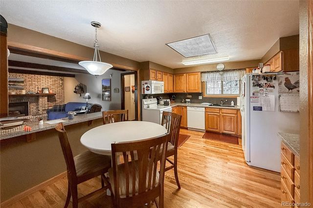2806 Lake Park Way, Longmont, CO 80503