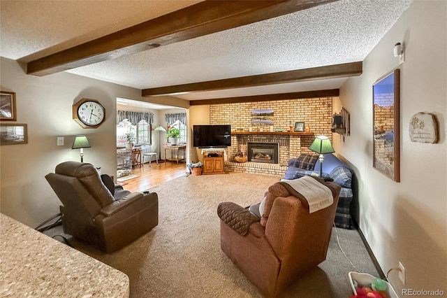 2806 Lake Park Way, Longmont, CO 80503