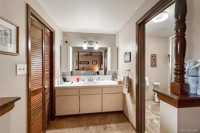 2806 Lake Park Way, Longmont, CO 80503