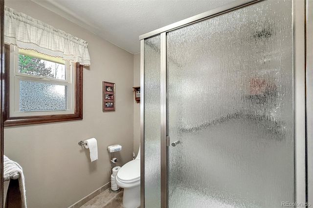 2806 Lake Park Way, Longmont, CO 80503
