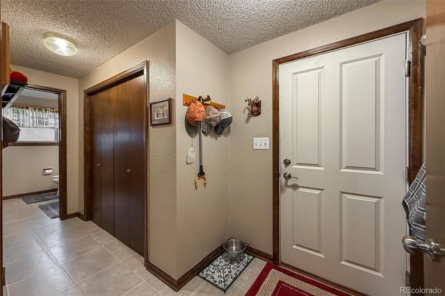 2806 Lake Park Way, Longmont, CO 80503