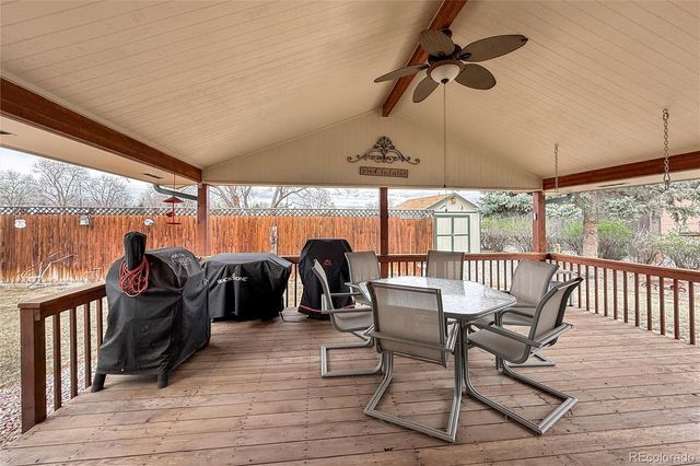 2806 Lake Park Way, Longmont, CO 80503