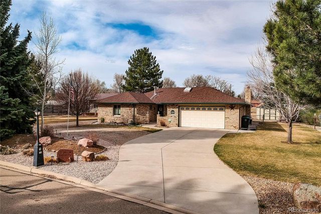 2806 Lake Park Way, Longmont, CO 80503