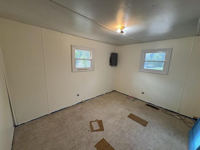 8540 LAKE ROAD, Wisconsin Rapids, WI 54494