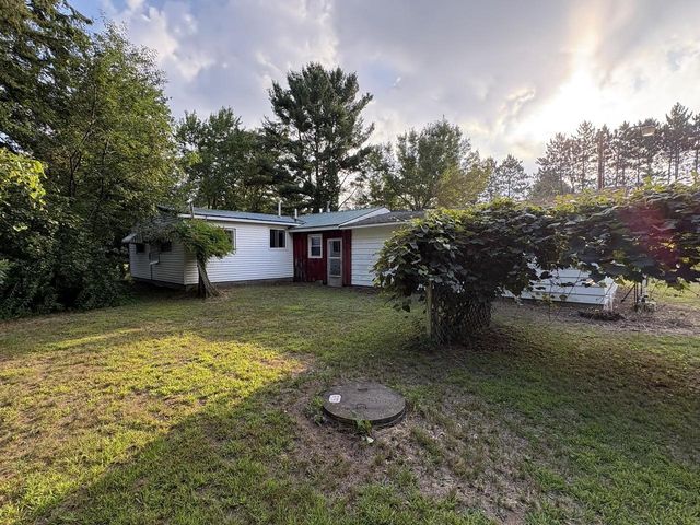 8540 LAKE ROAD, Wisconsin Rapids, WI 54494