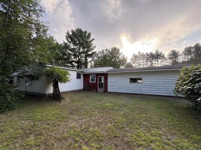 8540 LAKE ROAD, Wisconsin Rapids, WI 54494