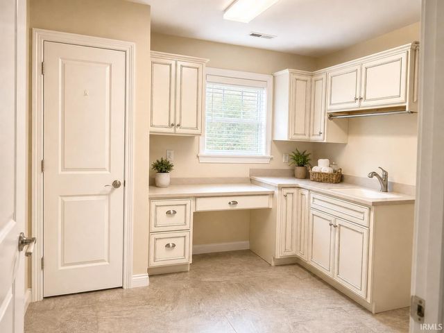 19029 Cambridge Village Drive, Evansville, IN 47725