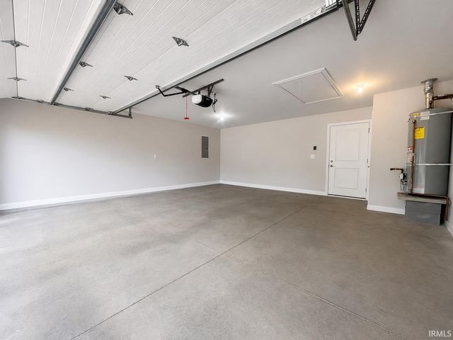 19029 Cambridge Village Drive, Evansville, IN 47725